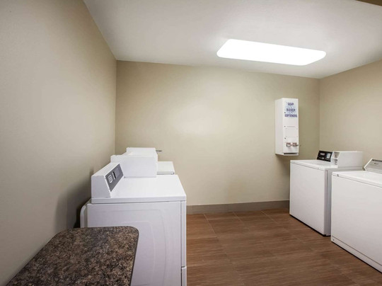 La Quinta Inn & Suites by Wyndham Odessa North主图