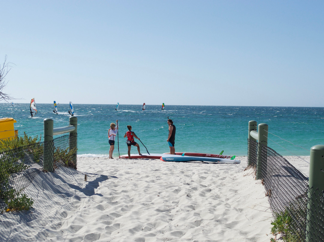 Stand Up Paddle Perth景点图片