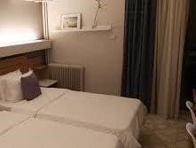 爱克波酒店主图