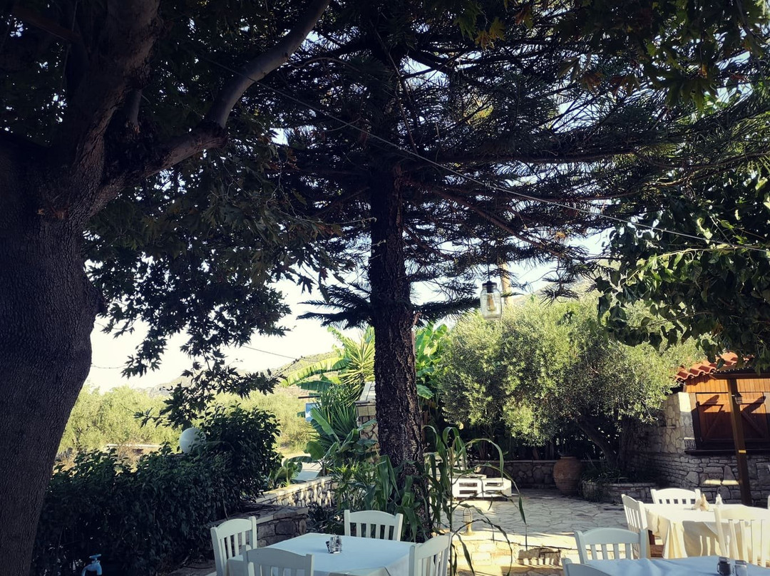 Kaiafas Lake Hotel主图