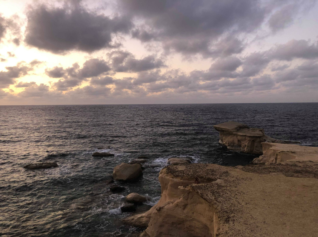 Ghar Qawqla Bay-Marsalforn必去景点