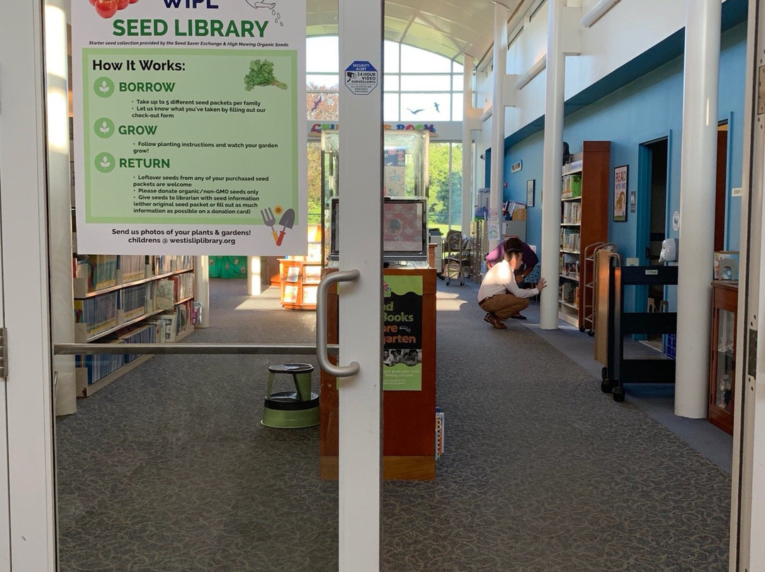 West Islip Public Library景点图片