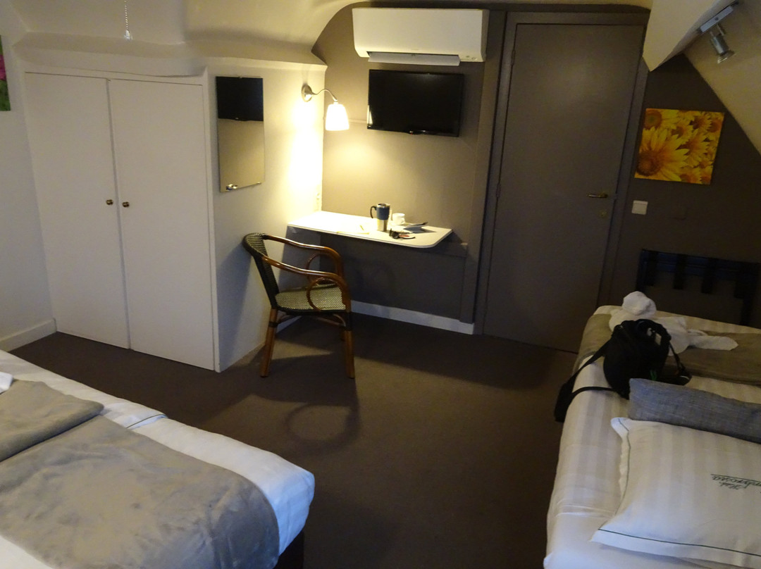 Ambrosia Hotel主图