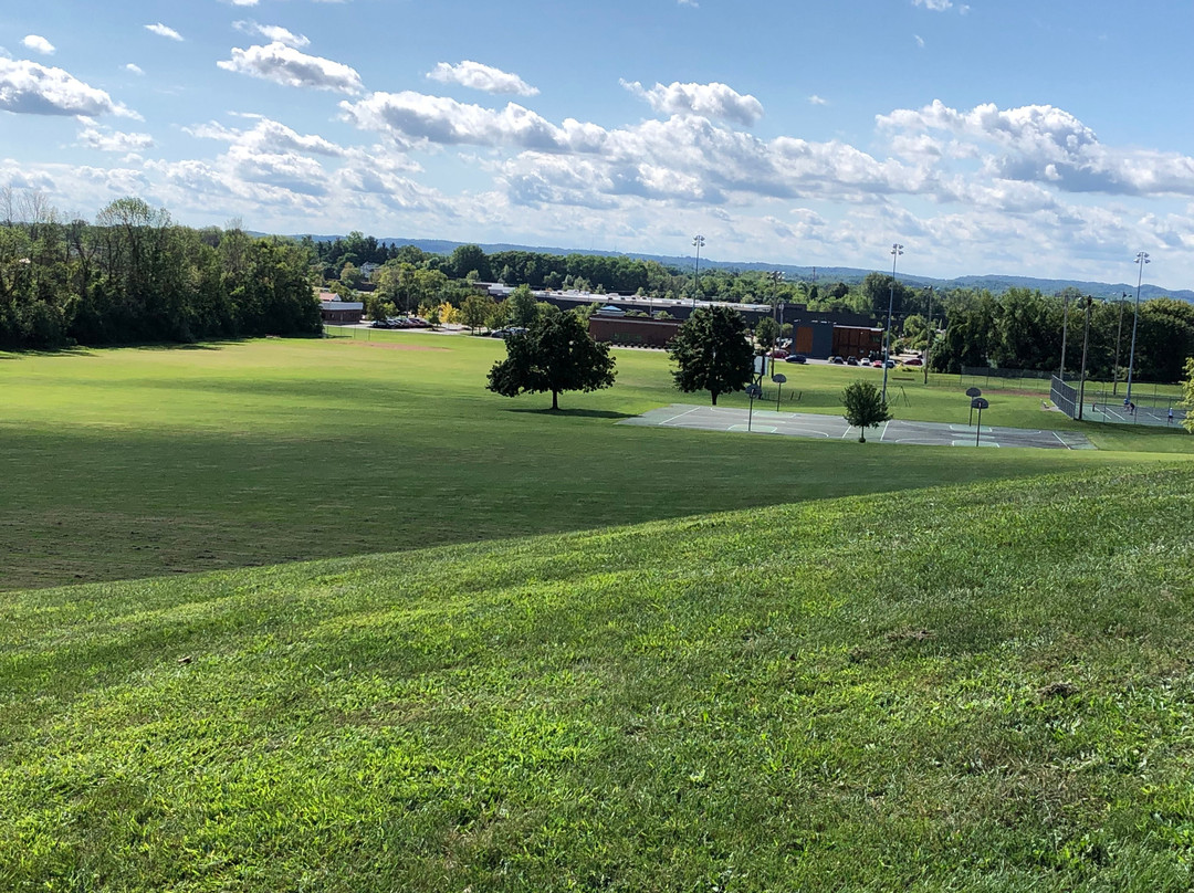 Harris Whalen Park-Penfield必去景点