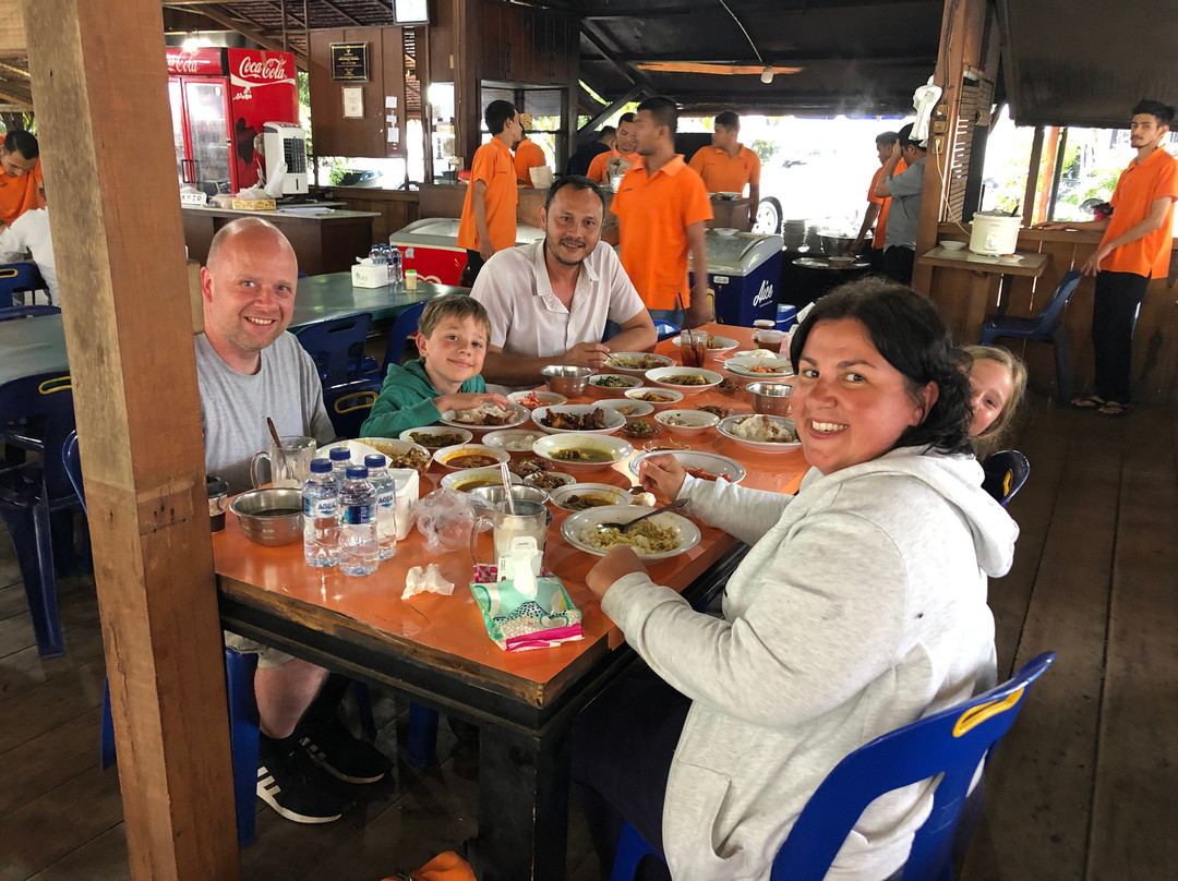 Ravelino Tours & Travel景点图片