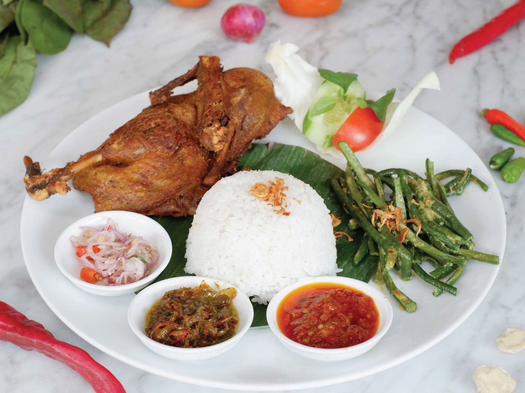 Bebek Tepi Sawah - Paskal 23