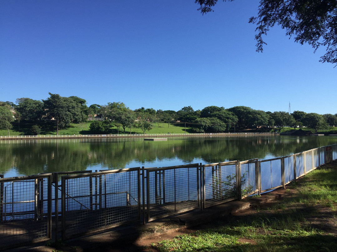 Parque Alfredo Nyffler-Maringa必去景点