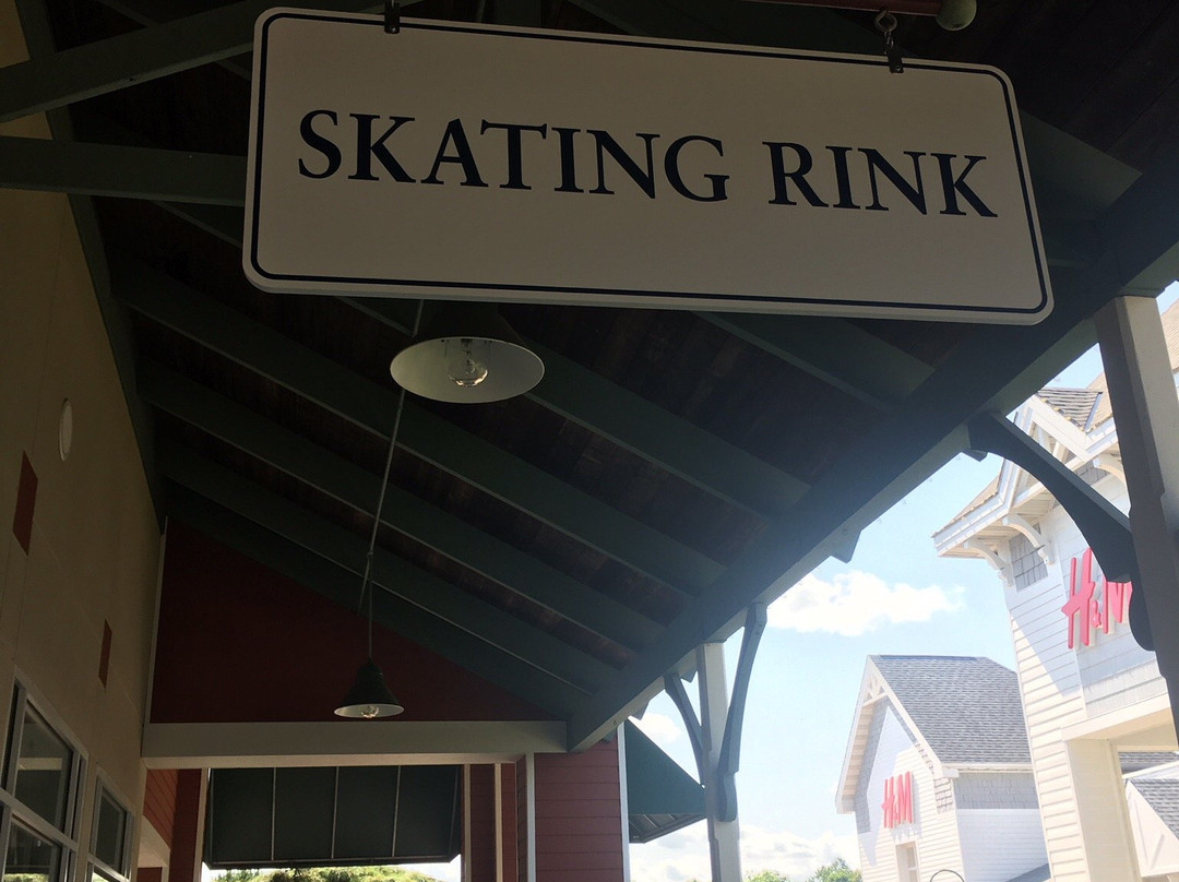 Westbrook Outlets-韦斯特布鲁克必去景点