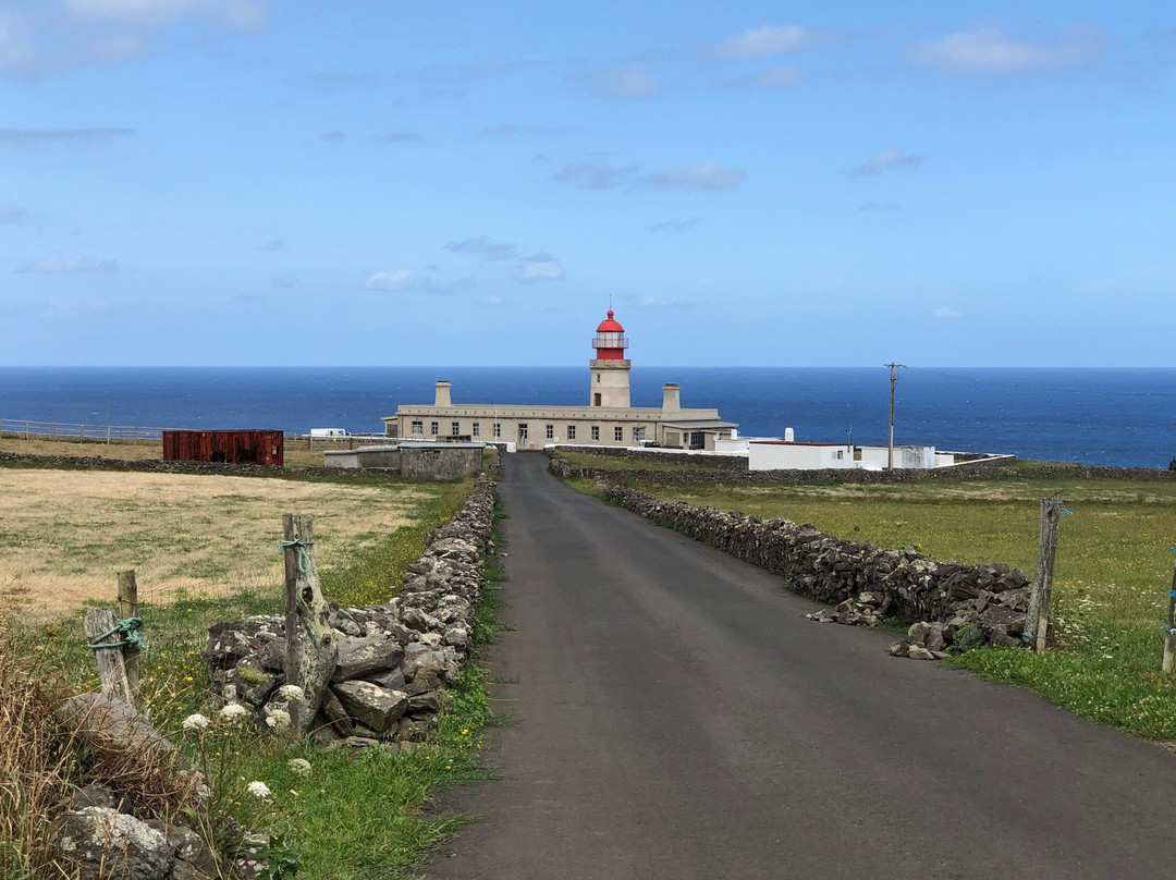 Lighthouse of Ponta do Albernaz景点图片