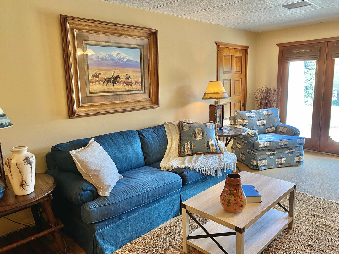 Coyote Hill Lodge