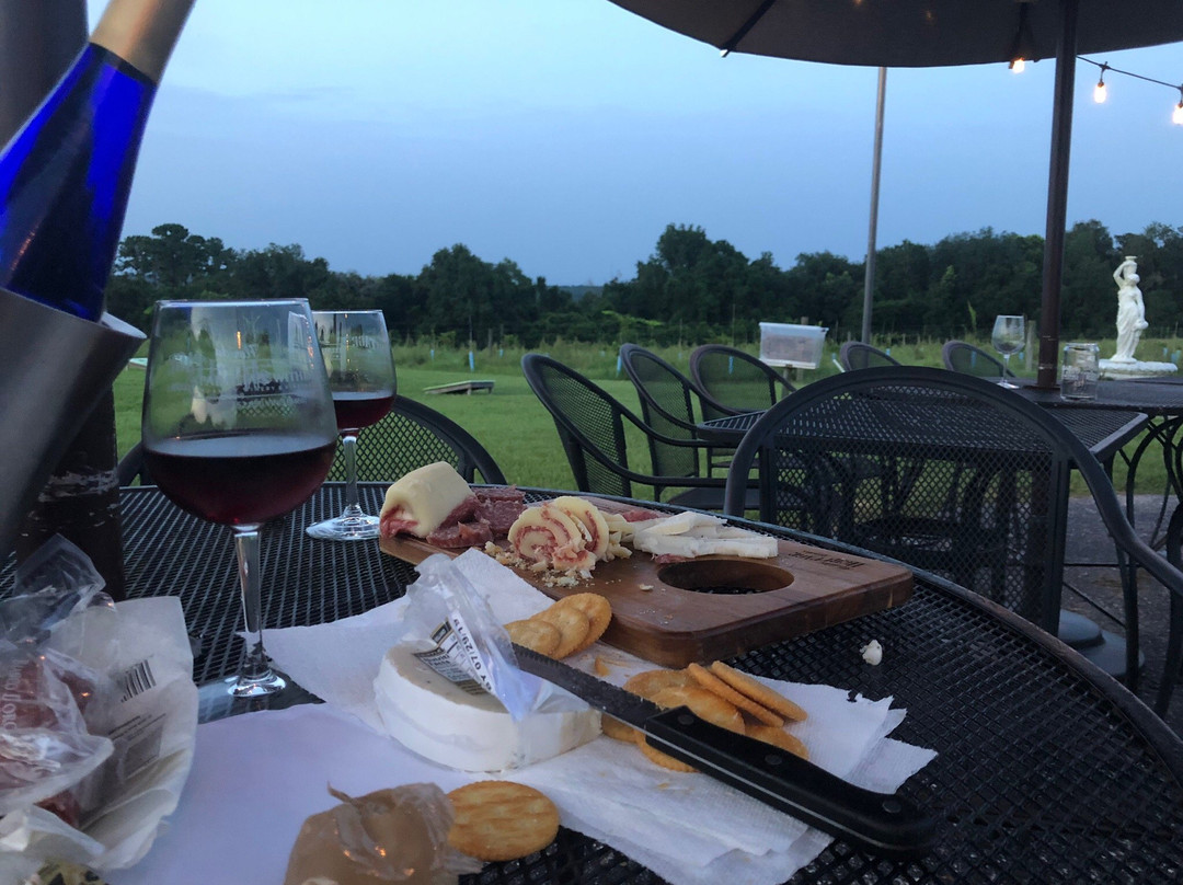Sparacia Witherell Family Winery & Vineyard景点图片