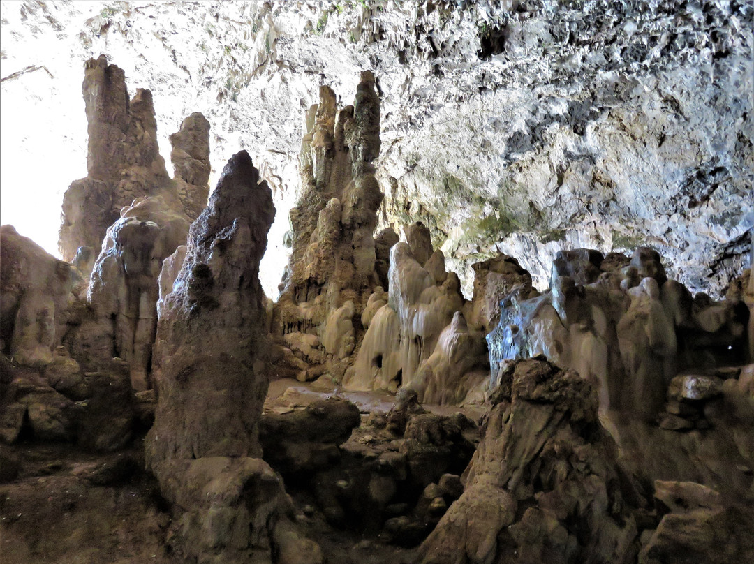 Agia Sofia Cave景点图片