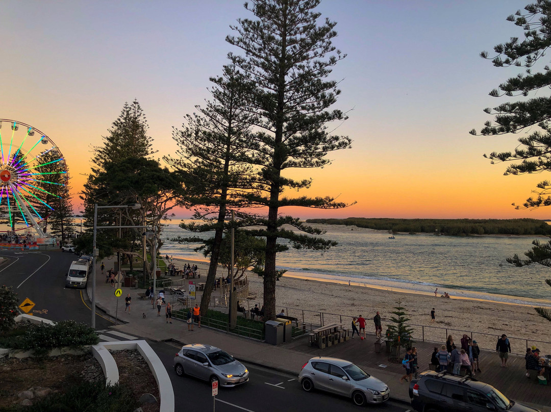 伦巴海滩度假村主图