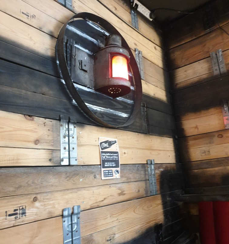 The Queen Crafthouse and Kitchen-唐克斯特必去景点