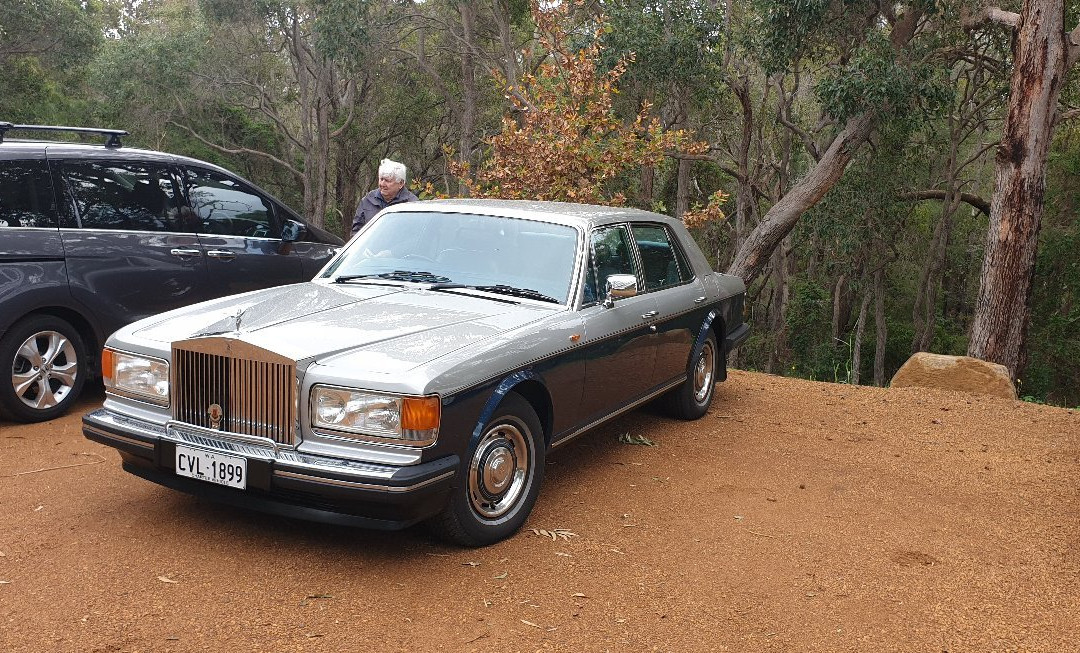 Esquire Classic Charters-巴瑟尔顿必去景点