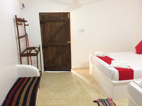 Roshanne Beach Resort主图