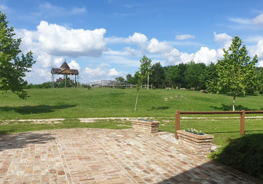 Kincsem Lovaspark主图