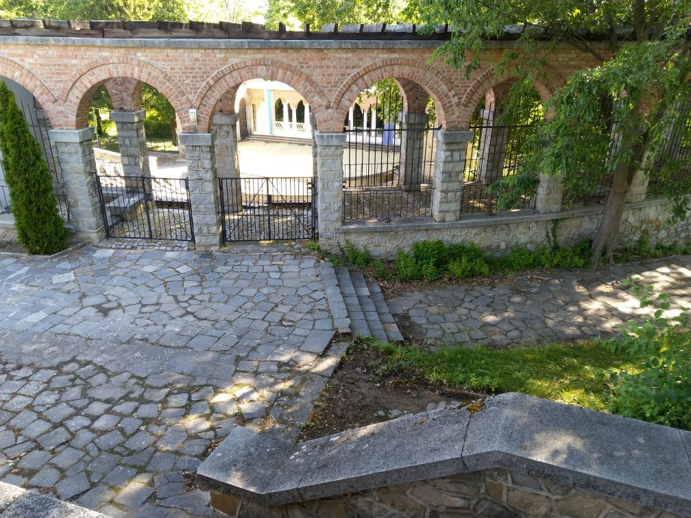 Roman Ruins and Tomb景点图片