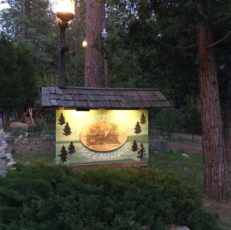 Strawberry Creek Inn主图