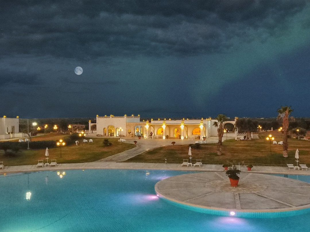 Lizzano酒店住宿-Masseria Celidonia Resort & Relax