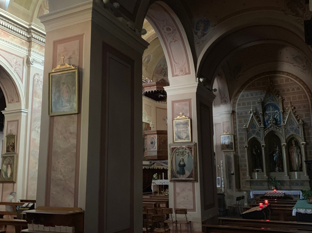 Chiesa di San Lorenzo-Abbadia Lariana必去景点