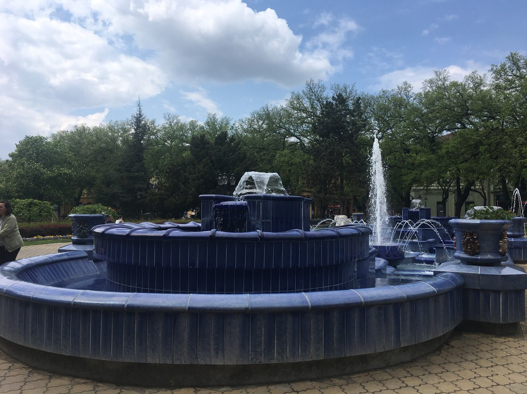 Blue Fountain景点图片