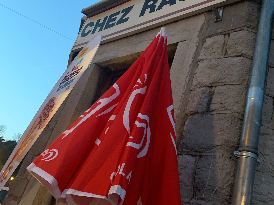 Cafe Chez Raoul location de vtt-Olloy-sur-Viroin必去景点