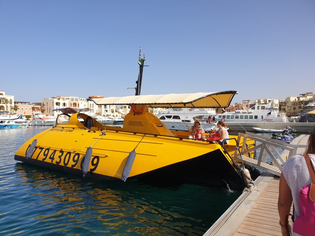 Neptune Submarine Boat-亚喀巴必去景点