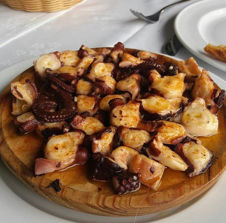 Hotel Restaurante Nogallás-官方