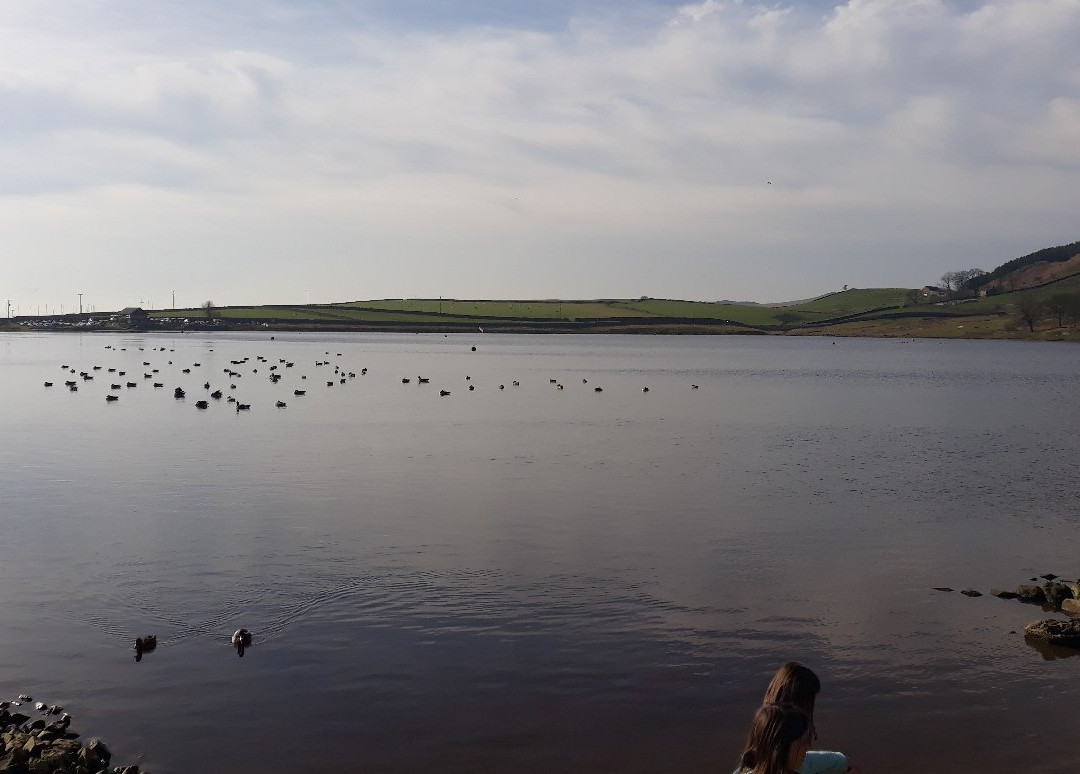 Embsay Moor Reservoir景点图片