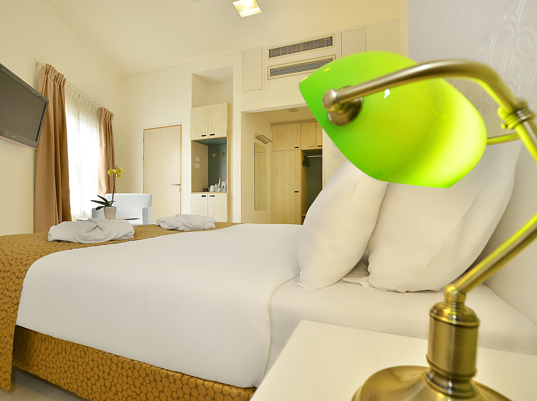 Ruth Daniel Residence主图