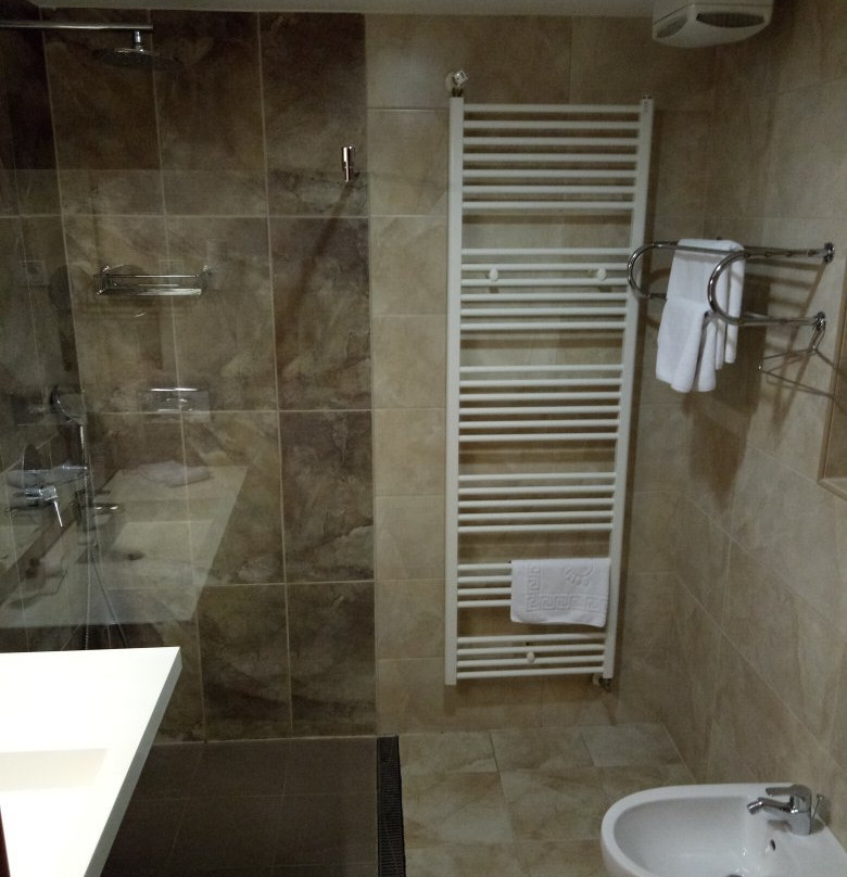 薇罗妮卡酒店主图