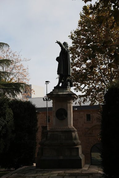 Monumento a Colón-萨拉曼卡必去景点