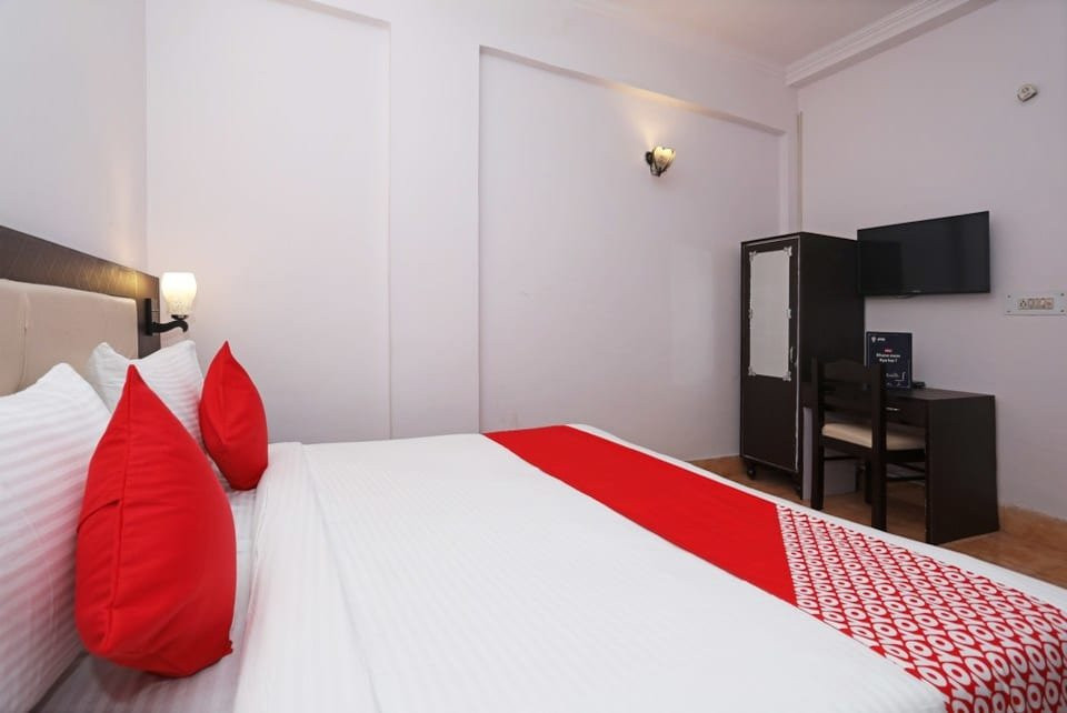 OYO 11327 Hotel R Paradise主图