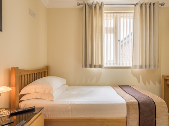 秋季别墅酒店主图