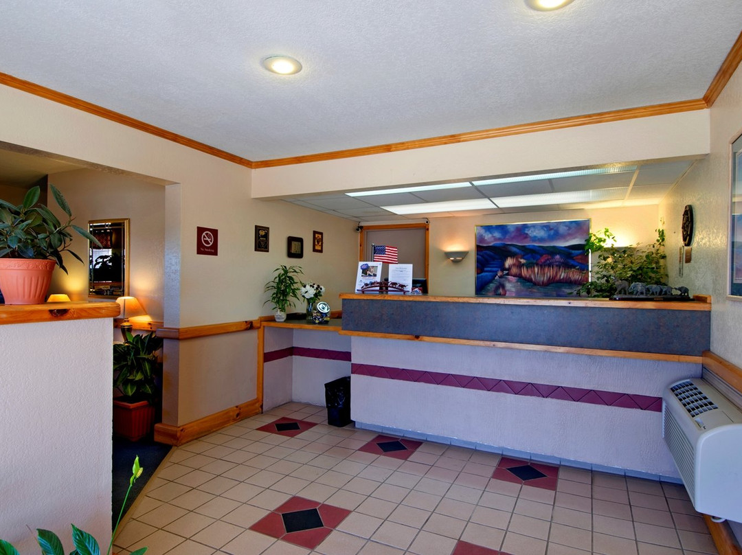 Americas Best Value Inn Garden City主图