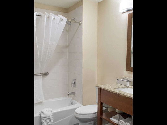 MainStay Suites主图