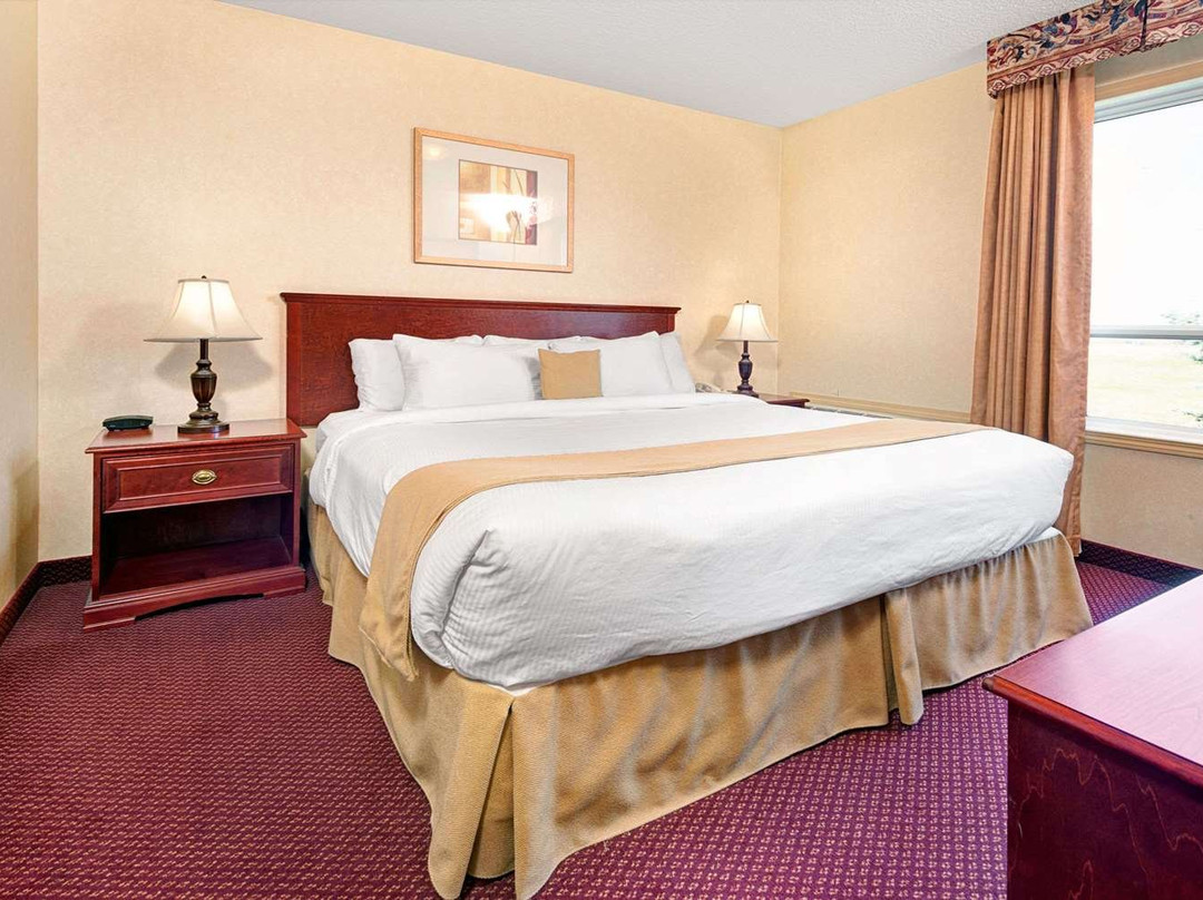 Quality Inn & Suites Edmonton International Airport主图