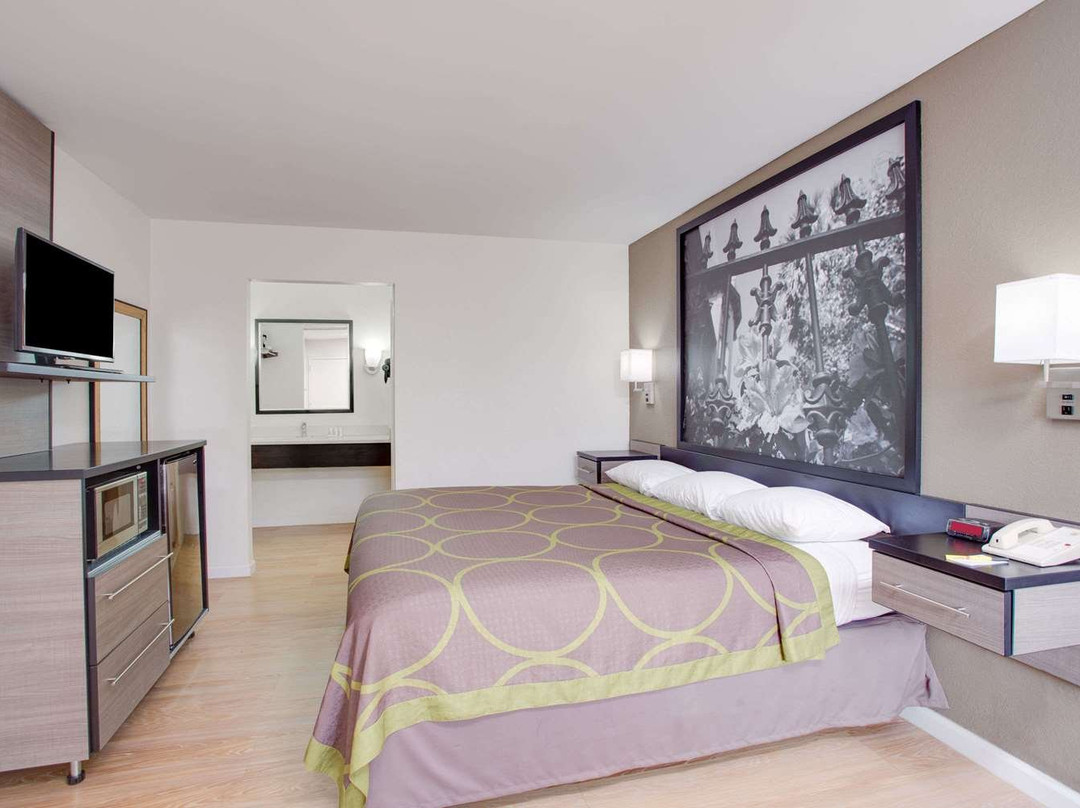 Super 8 by Wyndham Dalton主图