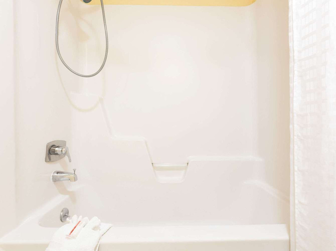 Super 8 by Wyndham Kansas City Airport主图