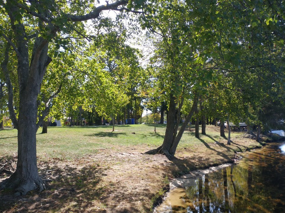 Manahawkin Lake Park景点图片
