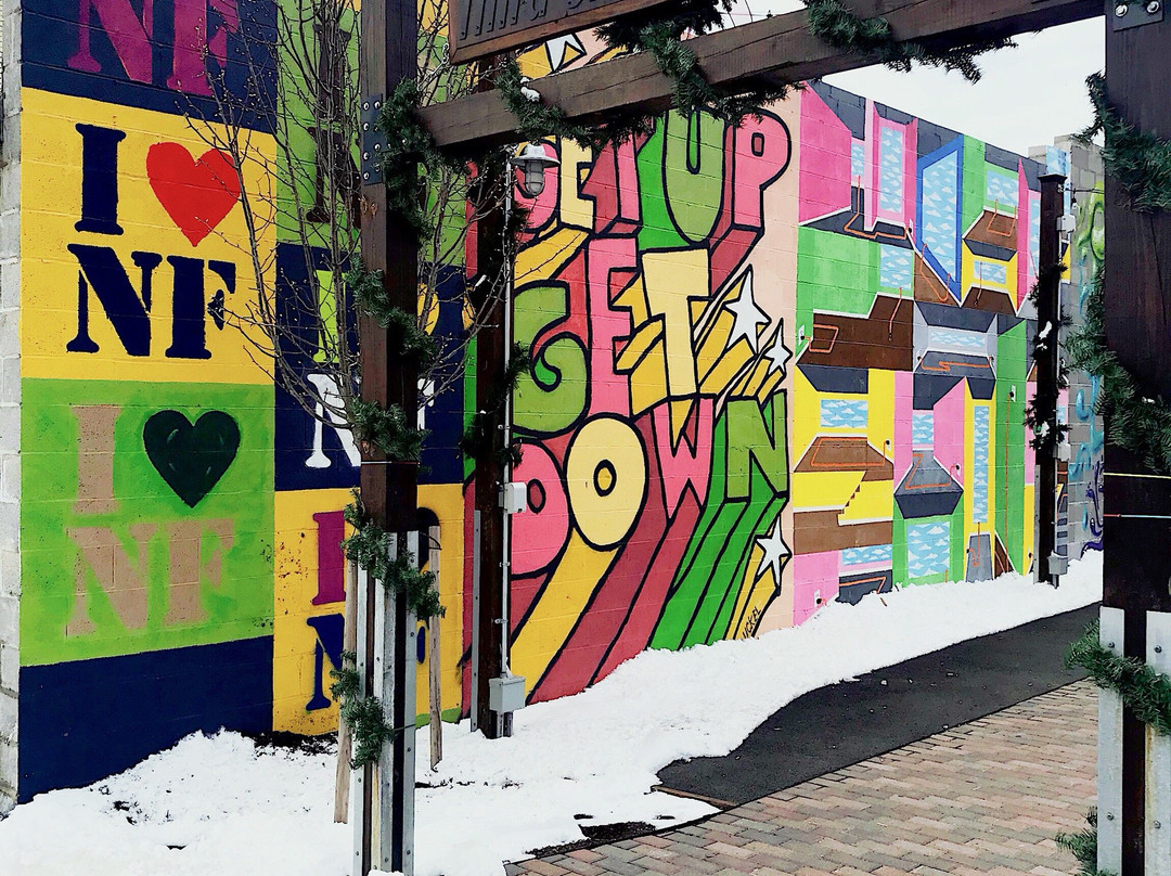 Third Street Art Alley-尼亚加拉大瀑布必去景点