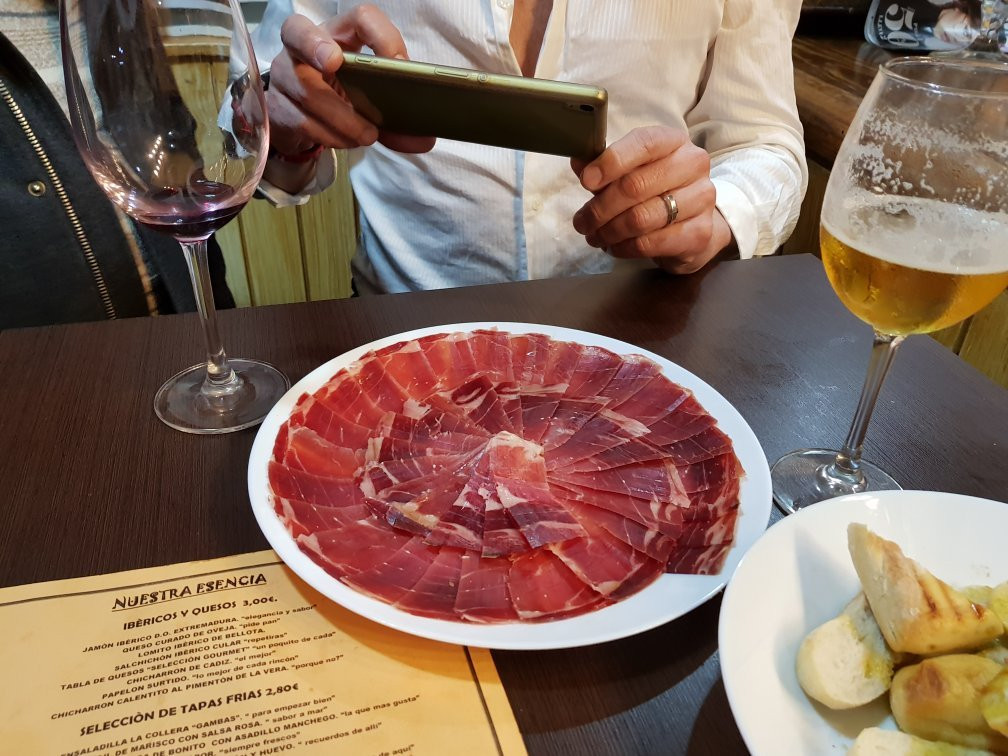 Bar Cervecería La Collera-塞维利亚必去景点