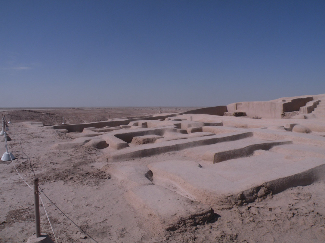 Shahr-e Sukhteh-Zabol必去景点