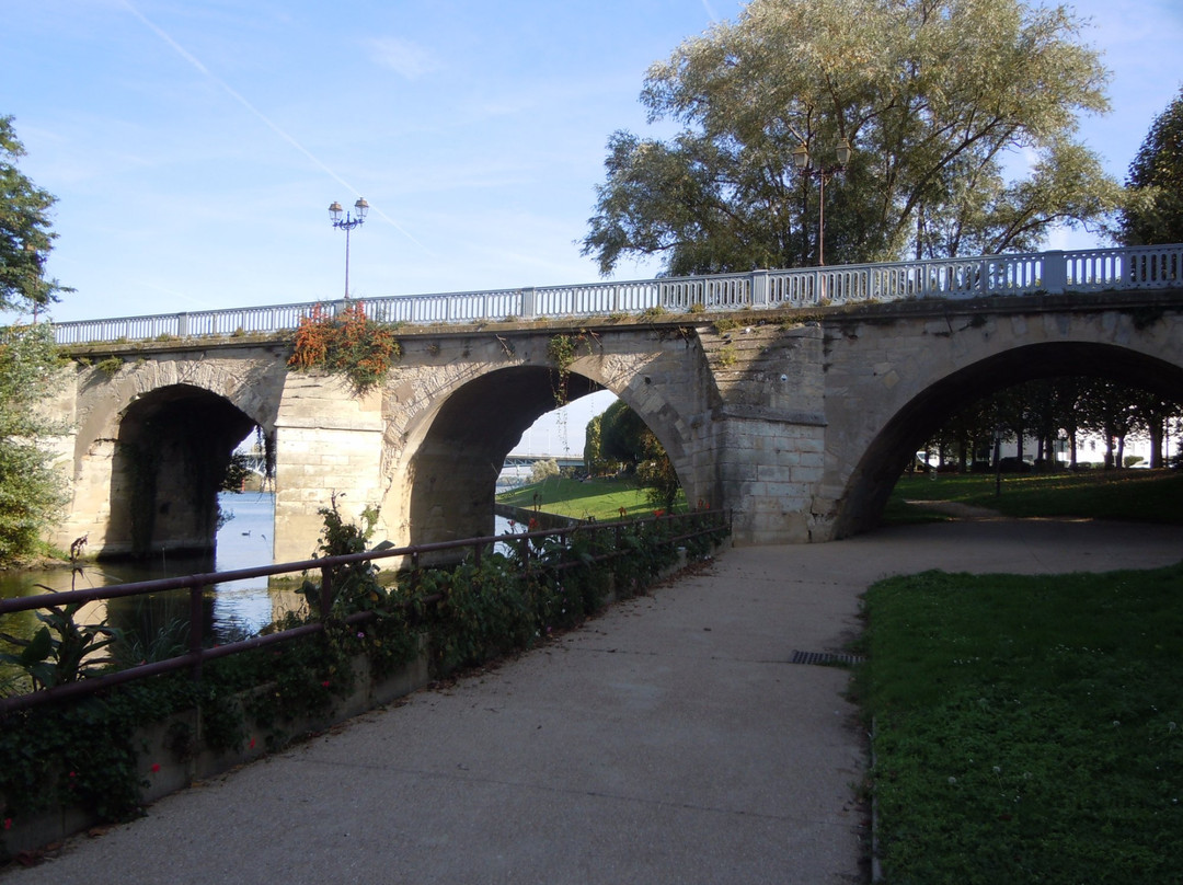 Ancien Pont de Poissy景点图片