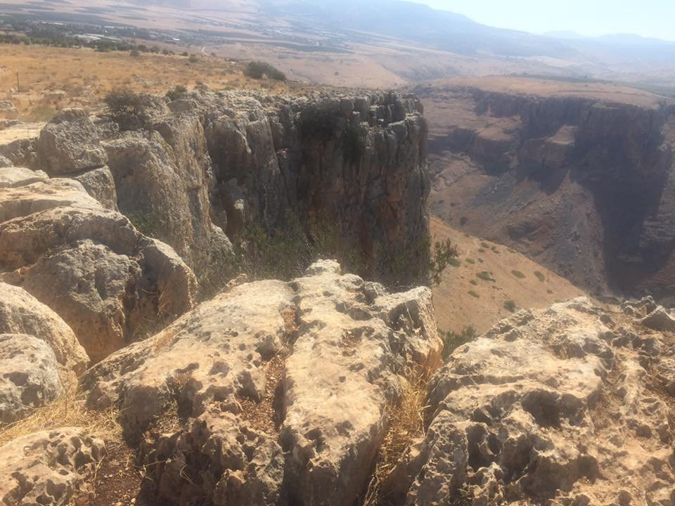 Arbel Cliff-提比利亚必去景点