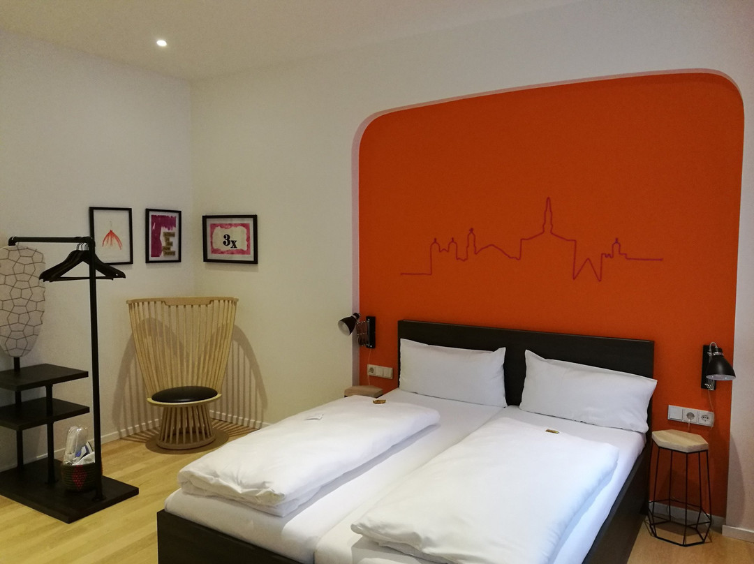 Sevendays Hotel