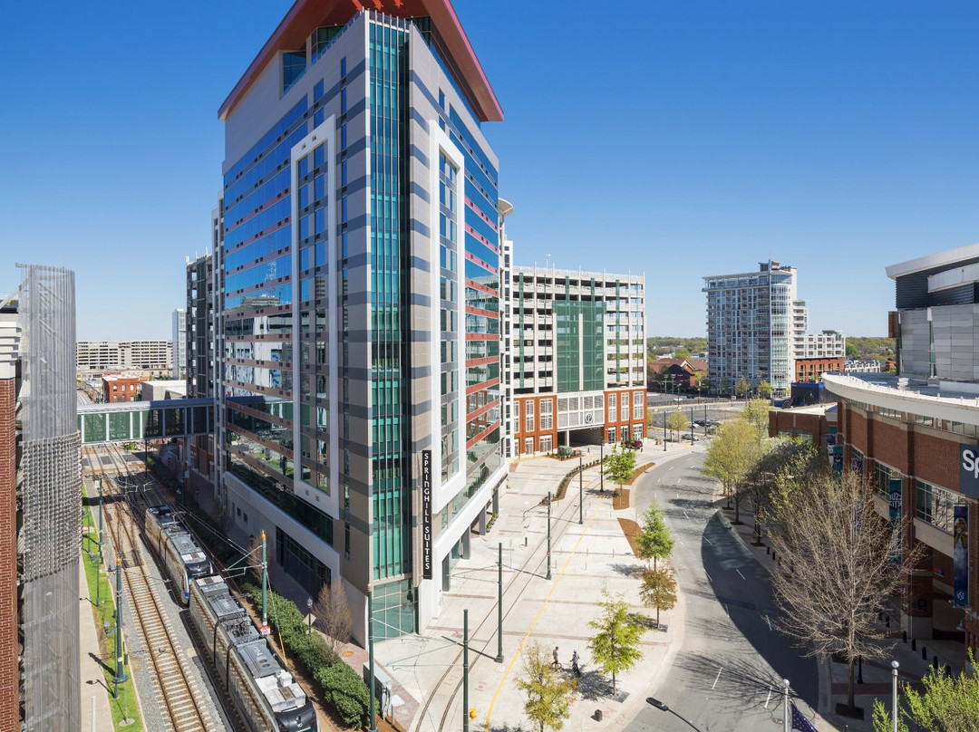 夏洛特上城SpringHill Suites酒店主图