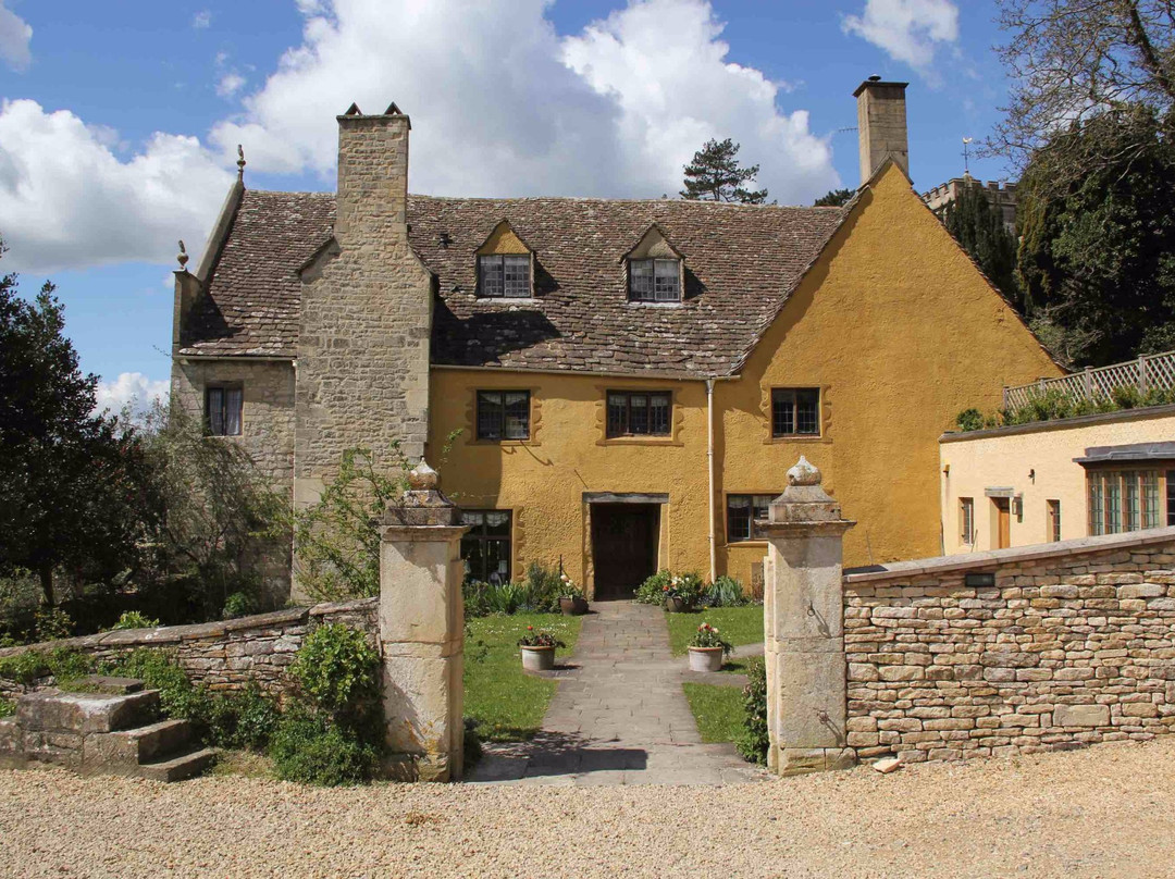 Owlpen Manor House and Gardens景点图片