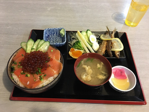 食事処たんぽぽ